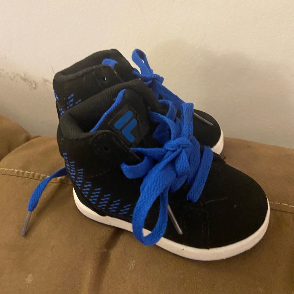 Name brand sneakers for boys